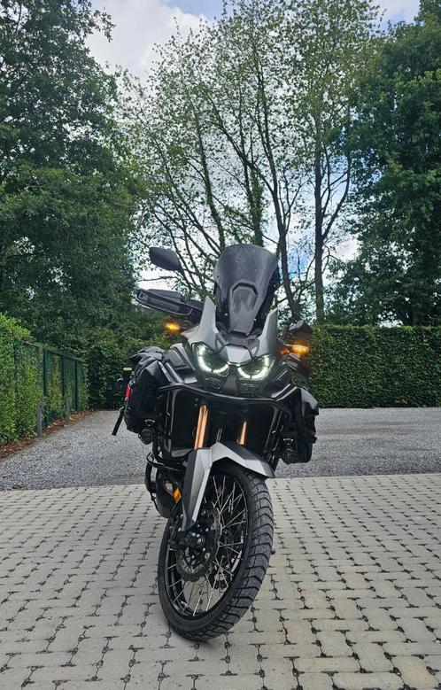 HONDA AFRICA TWIN ADVENTURE SPORT DCT FULL BLACK FULL OPTION, Motoren, Motoren | Honda, Particulier, Sport, meer dan 35 kW, Motorrijbewijs A