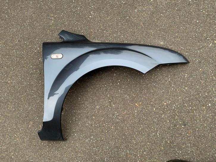 Zijscherm Rechts Ford focus II 2004 tot 2008 Grijs, Auto-onderdelen, Carrosserie, Spatbord, Ford, Gebruikt, Ophalen of Verzenden