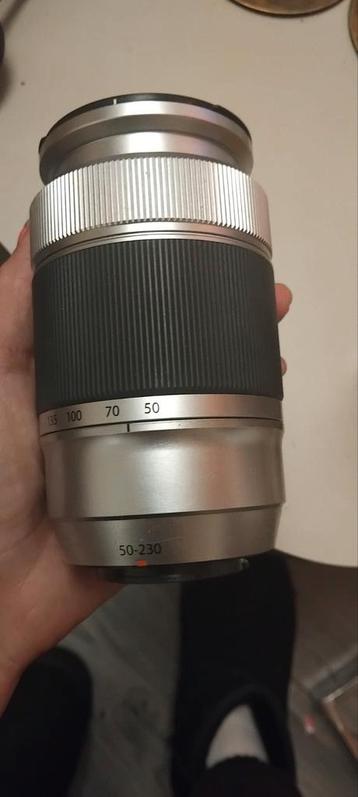 Fujifilm body + 50 mm + 50-230mm beschikbaar voor biedingen