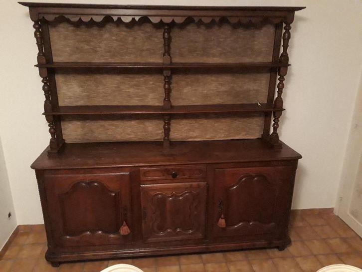 BUFFETS VAISSELIER STYLE BRABANCON, Antiquités & Art, Antiquités | Meubles | Armoires, Enlèvement
