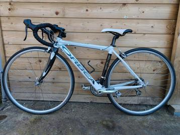 orbea koersfiets voor jonge tiener beschikbaar voor biedingen