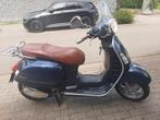Vespa GTS125 seulement 4100 km, Motos, Motos | Piaggio, 1 cylindre, Scooter, Particulier, 125 cm³