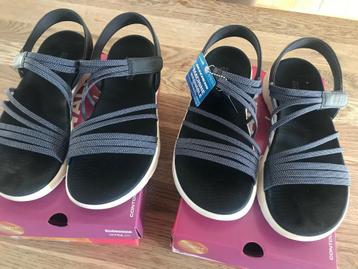 Sketchers sandalen 39 en 40  beschikbaar voor biedingen