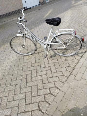 Damesfiets Kettler met versnellingen beschikbaar voor biedingen
