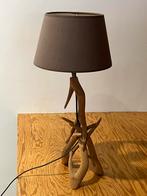 Eigentijdse houten designlamp, Huis en Inrichting, Hout