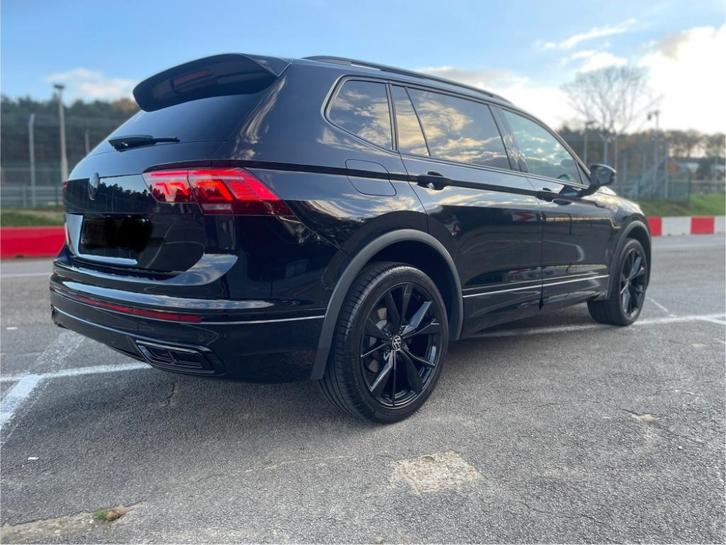 VW Tiguan R-Line Black edition, Autos, Volkswagen, Particulier, Tiguan, Caméra 360°, Essence, Euro 6, SUV ou Tout-terrain, 5 portes