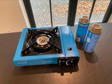 Gasvuur Campingaz met drie flesjes gas beschikbaar voor biedingen
