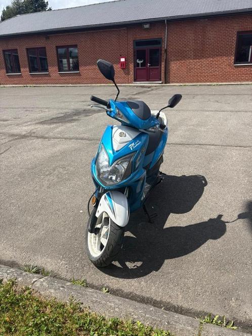 a vendre scooter sym jet 4r class a 25 cc sans permis, Fietsen en Brommers, Scooters | SYM, Gebruikt, Overige modellen, Klasse A (25 km/u)