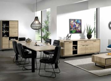 Nieuw eetplaats compleet 2450 euro afhaalprijs. beschikbaar voor biedingen