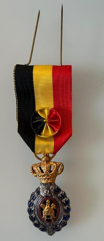 Magnifique médaille du volontaire de guerre 14-18 beschikbaar voor biedingen