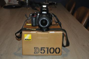 nikon D5100 met 18-55 vr ed dx lens