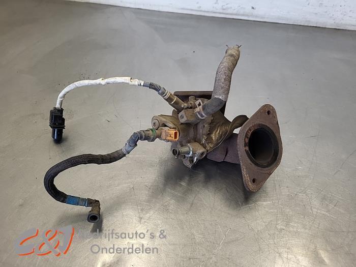 Uitlaat voorpijp van een Opel Vivaro, Auto-onderdelen, Uitlaatsystemen, Opel, Gebruikt, 3 maanden garantie, Ophalen of Verzenden
