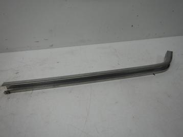 VW Caddy Schuifdeurrail Links 2K0843871Q beschikbaar voor biedingen