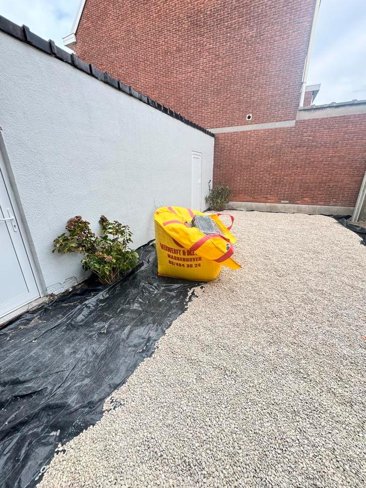 Volledig gerenoveerd appartement te Lier met tuin en garage., Immo, Appartementen en Studio's te huur, Provincie Antwerpen, 50 m² of meer