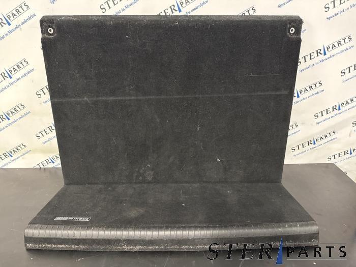 Plaque sol coffre d'un Mercedes C-Klasse, Autos : Pièces & Accessoires, Habitacle & Garnissage, Mercedes-Benz, Utilisé, 3 mois de garantie