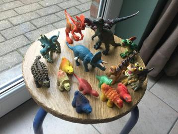 15 PREHISTORISCHE DIEREN VOOR 2 EURO beschikbaar voor biedingen