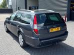 Ford Mondeo Wagon 1.8-16V Platinum , PDC , Trekhaak , Airco, Auto's, Voorwielaandrijving, 1334 kg, Gebruikt, 4 cilinders