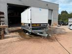 Hapert gesloten aanhangwagen, Ophalen