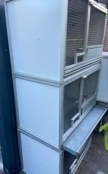 Aluminium kweekkooien beschikbaar voor biedingen