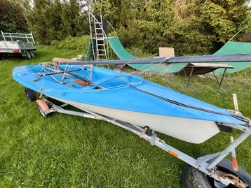 Simoun Gouteron 445 zeilboot met weg en strand trailer, Watersport en Boten, Ophalen, Geen motor, Gebruikt, Overige typen