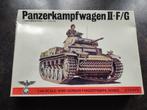 maquette char panzer 2, Hobby & Loisirs créatifs, Comme neuf, Monogram, 1:32 à 1:50, Enlèvement ou Envoi