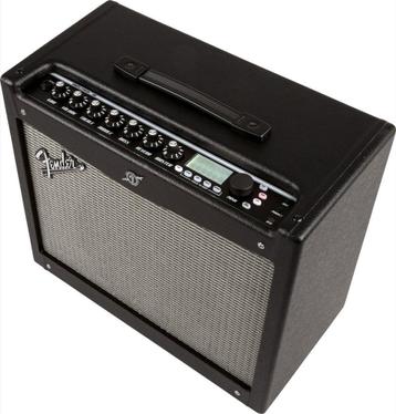 Fender Mustang GT100 100W 1X12 Guitar Combo Amplifier   beschikbaar voor biedingen