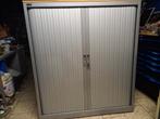 Armoires à volets en 135 cm de haut en très bon état, Maison & Meubles, Armoires | Armoires à porte coulissante & Armoires à archives