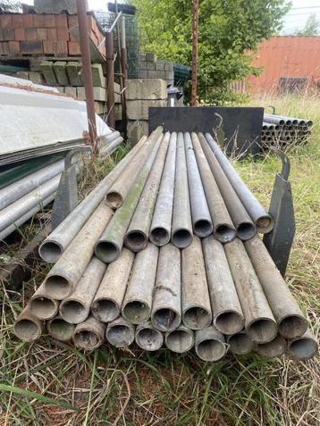 Weide Palen Galvanise beschikbaar voor biedingen