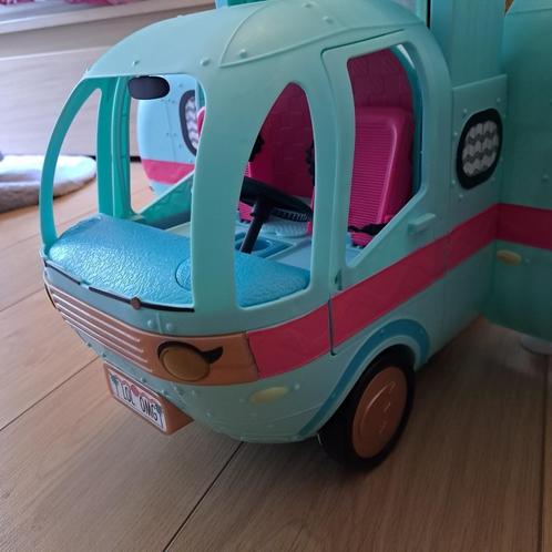LOL poppenwagen in perfecte staat met accessoires en mode, Kinderen en Baby's, Speelgoed | Poppen, Barbie, Ophalen of Verzenden