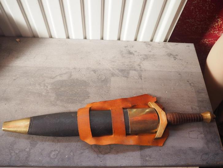 Dague et épée médiévales, Collections, Objets militaires | Général, Autres, Enlèvement