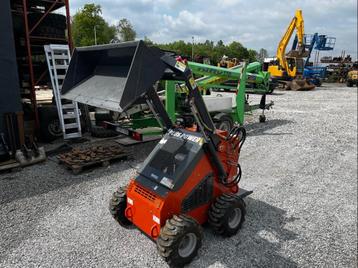 Mini chargeur compact ( Bobcat ) Plus Power VTH 380 disponible aux enchères