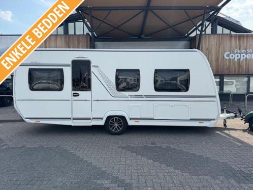 Fendt Apero 515 SG 2024 MOVER + LUIFEL!, Caravans en Kamperen, Caravans, tot en met 4, 1250 - 1500 kg, Rondzit, Fendt, 2 aparte bedden