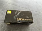canon D5100 met statief en accessoires, Ophalen of Verzenden, Zo goed als nieuw, Spiegelreflex, Canon