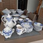 TE KOOP 74 delig eet-en koffieservies, Antiek en Kunst, Ophalen