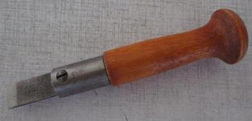 antiek knoopsgatmes SINGER SIMANCO ref. 189152 beschikbaar voor biedingen