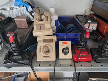 joysticks GRATIS beschikbaar voor biedingen