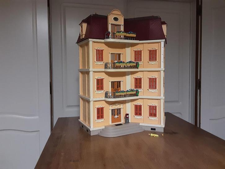 PLaymobil groot herenhuis en extra verdieping, Kinderen en Baby's, Speelgoed | Playmobil, Zo goed als nieuw, Complete set, Ophalen of Verzenden