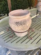Mooie tuinpot op ijzeren poot, Tuin en Terras, Ophalen, Steen, Rond, Tuin