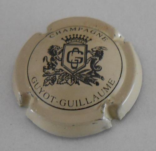 capsule de champagne -  Guyot-Guillaume, Collections, Collections complètes & Collections, Enlèvement ou Envoi