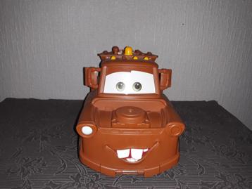 Petite voiture Tow Mater