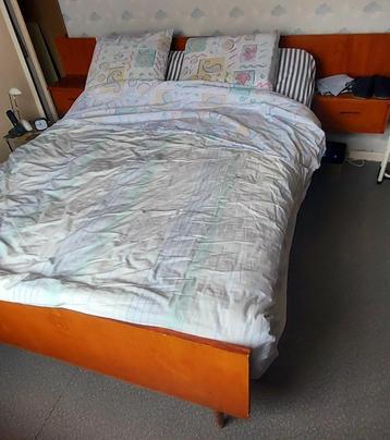 slaapkamer met lattenbodem  beschikbaar voor biedingen
