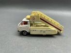 Vintage TOYOTA Hiace JAL Tokyo Airport TOMICA Made in Japan, Hobby en Vrije tijd, Ophalen of Verzenden, Gebruikt, Bus of Vrachtwagen