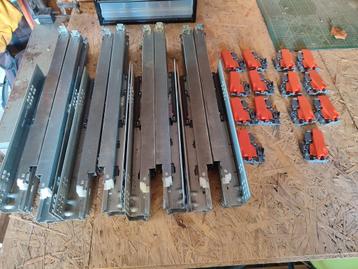 8 paar Blum Tandem plus ladegeleiders beschikbaar voor biedingen