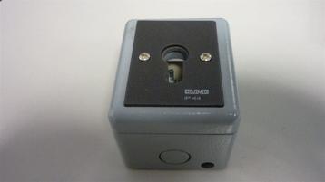 207. Jung Jaloezieschakelaar beschikbaar voor biedingen