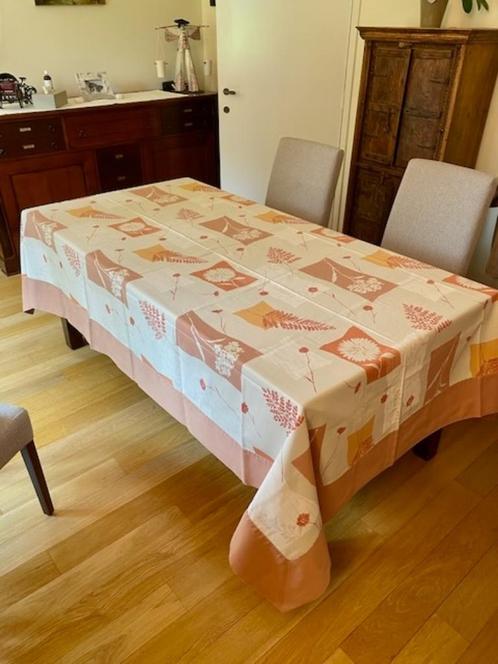 Grande nappe Nydel rectangulaire 2m60 x 1m60 Coton Polyester, Huis en Inrichting, Tafelkleden, Gebruikt, Rechthoek, Binnen, Ophalen