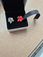 Oranje bloem oorbellen, Handtassen en Accessoires, Oorbellen, Oranje, Ophalen of Verzenden, Zo goed als nieuw, Knopjes of Stekers