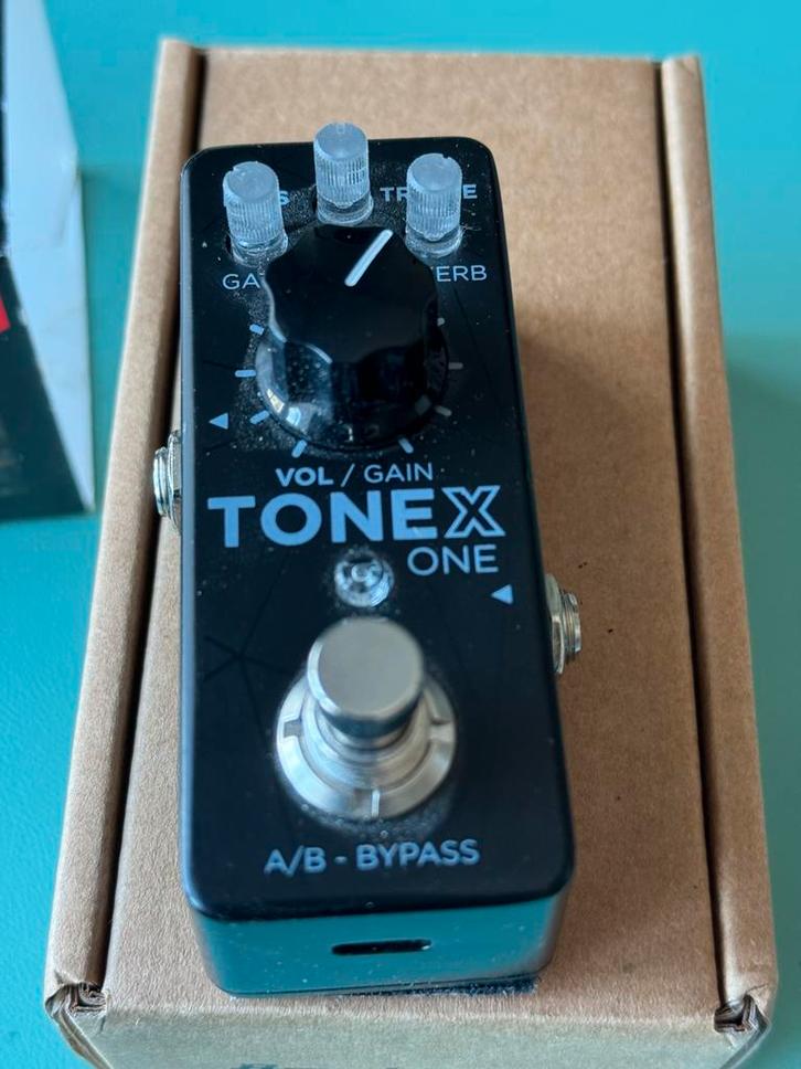 VERKOCHT IK-Multimedia Tonex one nieuwstaat, Muziek en Instrumenten, Effecten, Zo goed als nieuw, Ophalen of Verzenden