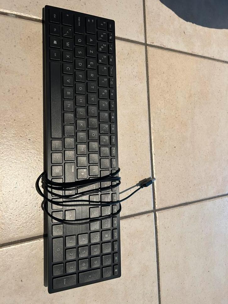 Computer+ beeldscherm + hdmi+ toetsenbord, Computers en Software, Monitoren, Ophalen