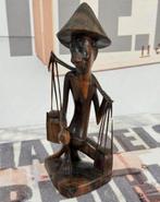 Vintage Mid Century Balinese handgesneden houten visser boer, Antiek en Kunst, Ophalen of Verzenden