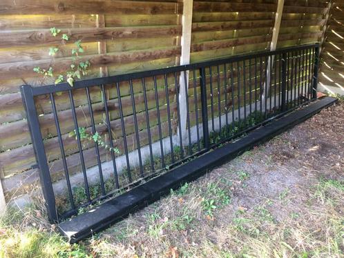Schuifpoort 5,5 meter, Tuin en Terras, Tuinpoorten, Zo goed als nieuw, Schuifpoort, IJzer, 100 tot 150 cm, 200 cm of meer, Ophalen